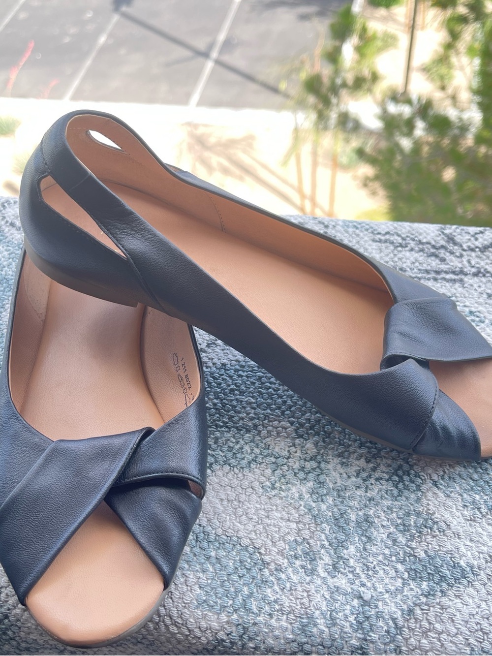 Women’s Black Slingback Peep-Toe Flats